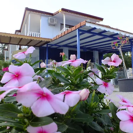 アパートホテル Dantel Sahil