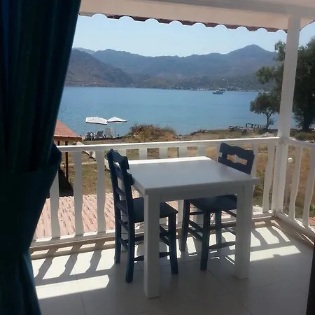 アパートホテル Dantel Sahil セリミエ